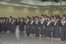 Ceremonia de graduación para estudiantes hondureños.